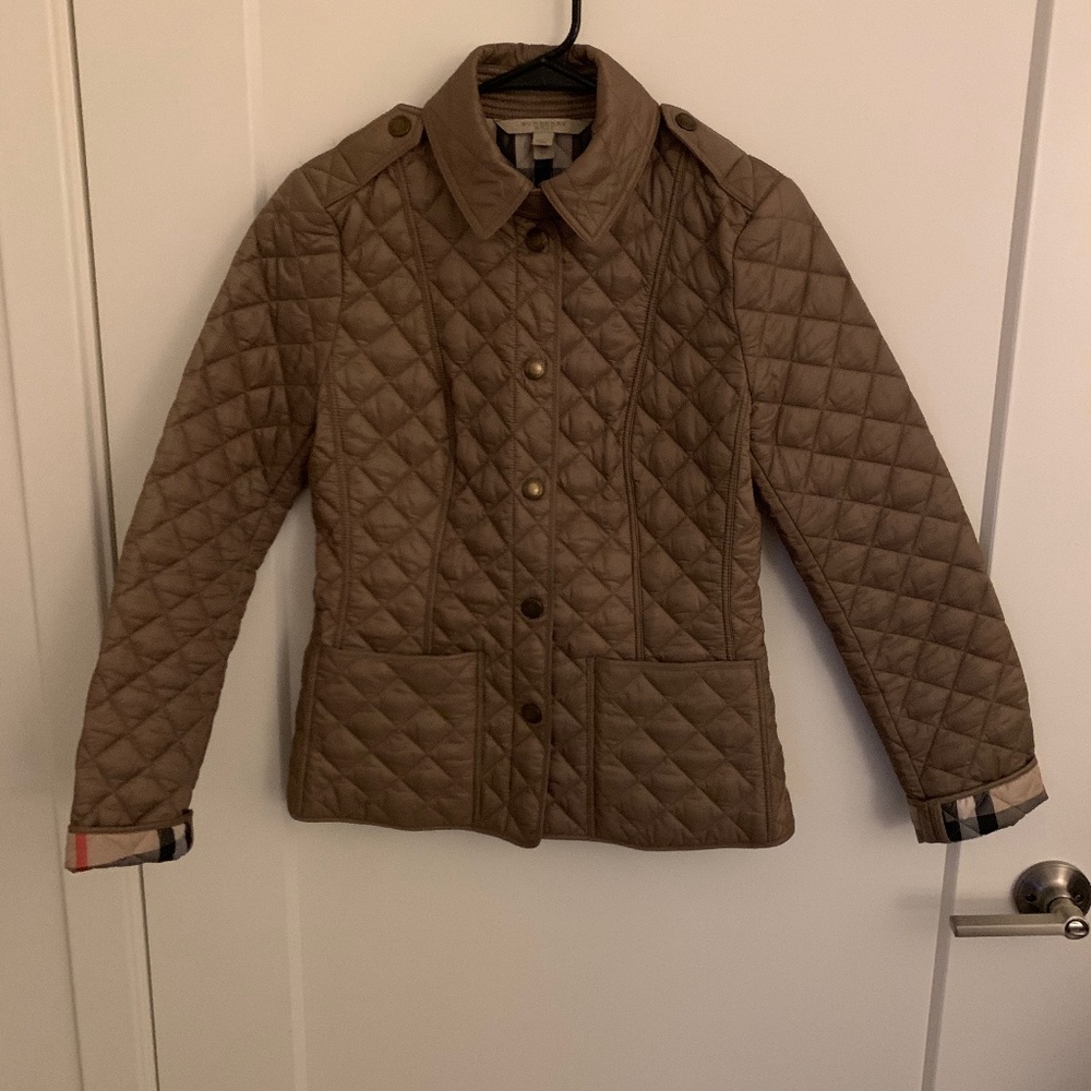 Women’s Burberry Diamond Quilted Jacket in tan/brown